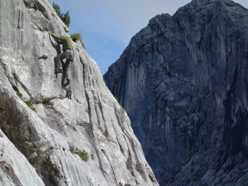 Sport climbing course in an alpine atmosphere below the Alpspitze (3 days)