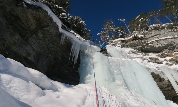 ice climbing course for beginners