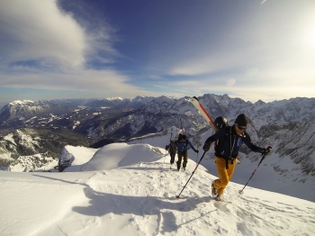 Guided skitour to the top of the Alpspitz