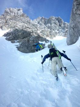 Freeride Steilabfahrt durch die Schwärzerinne