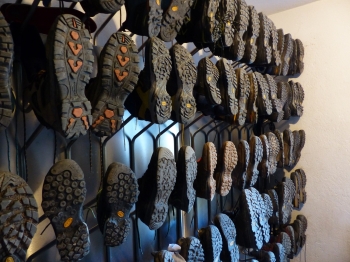 Safe Mountain Hiking Part 1: "Equipment and Overnight Stays during Mountain Hiking"