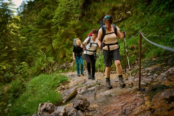 Safe Mountain Hiking Part 2: Training in sure-footedness, walking technique and overcoming fear of heights