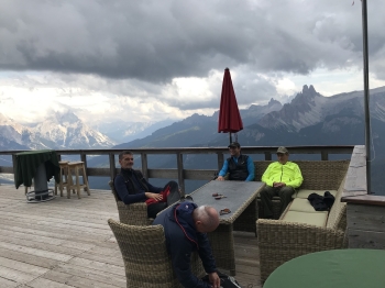 Beautiful hike through the Ampezzaner Dolomites (5 days)