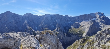Mountain tour onto the Große Waxenstein