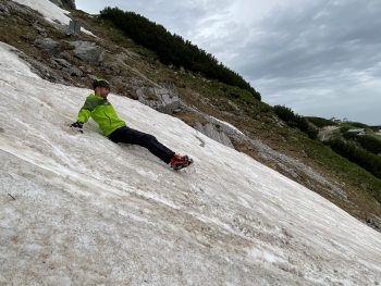 Safe mountain hiking Part 5 – ‘Crossing snowfields’