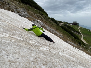 Safe mountain hiking Part 5 – ‘Crossing snowfields’