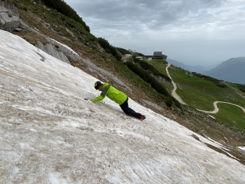 Safe mountain hiking Part 5 – ‘Crossing snowfields’