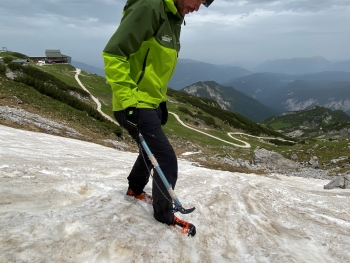 Safe mountain hiking Part 5 – ‘Crossing snowfields’