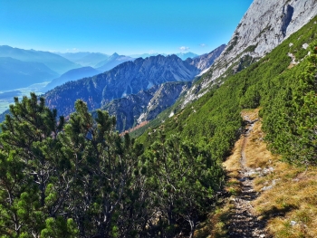 Durch die wilde Mieminger Bergwelt auf die Zugspitze (5...