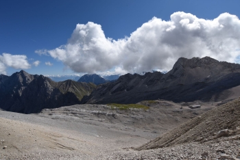 Hiking tour via Gatterl onto the Zugspitze (2 days)
