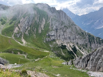 Hiking tour via Gatterl onto the Zugspitze (2 days)