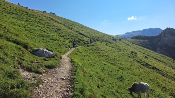 Hiking tour via Gatterl onto the Zugspitze (2 days)