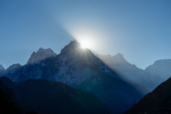Nepal: Daulagiri Trekking mit Dhampus Peak (6012m)