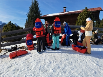Winterwanderung mit Rodelspaß rund um Garmisch